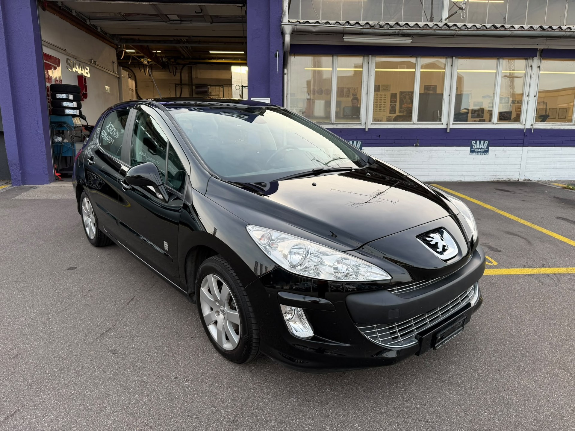 PEUGEOT 308 1.6 16V VTI Sport-image-2