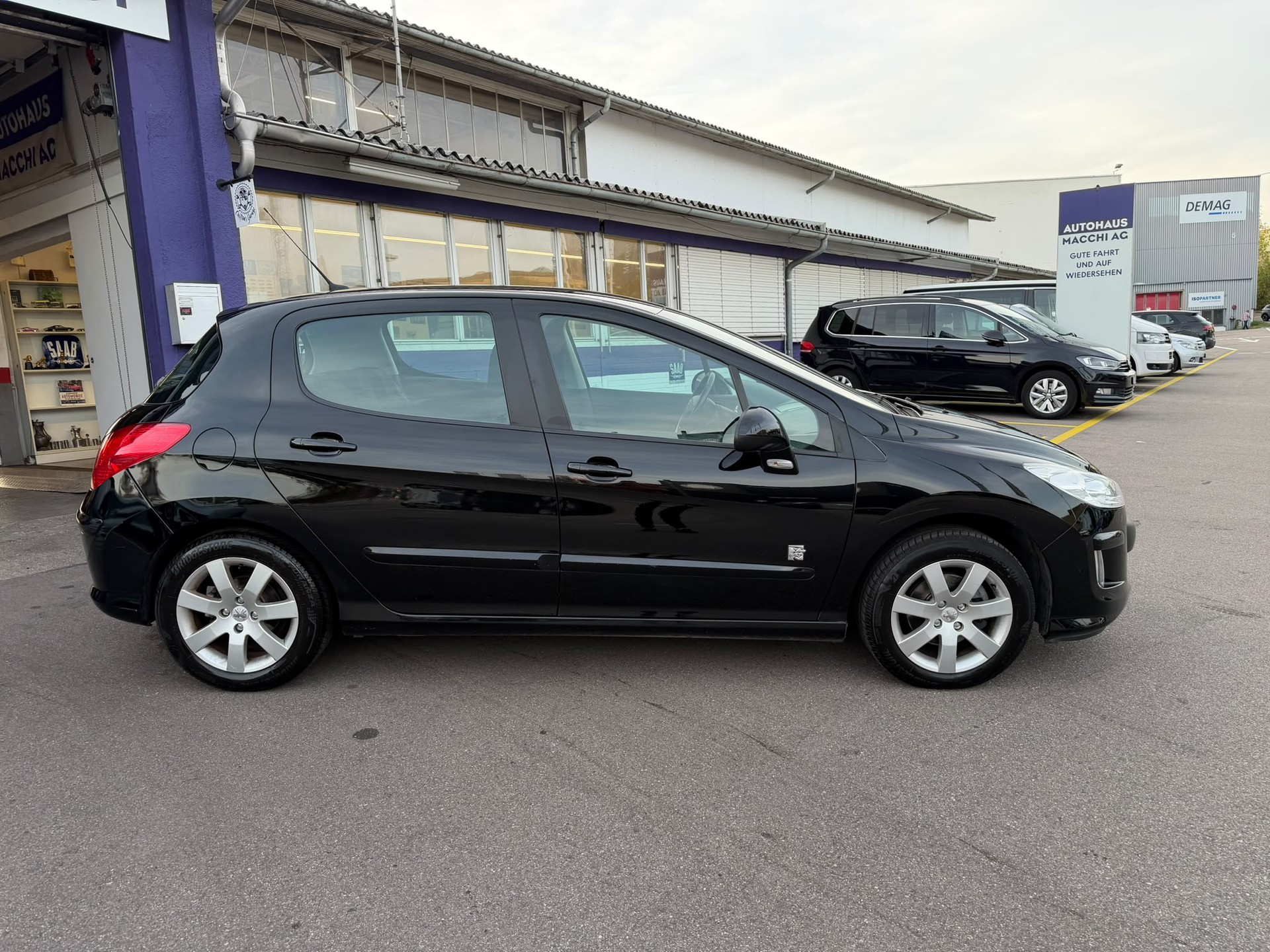 PEUGEOT 308 1.6 16V VTI Sport-image-7