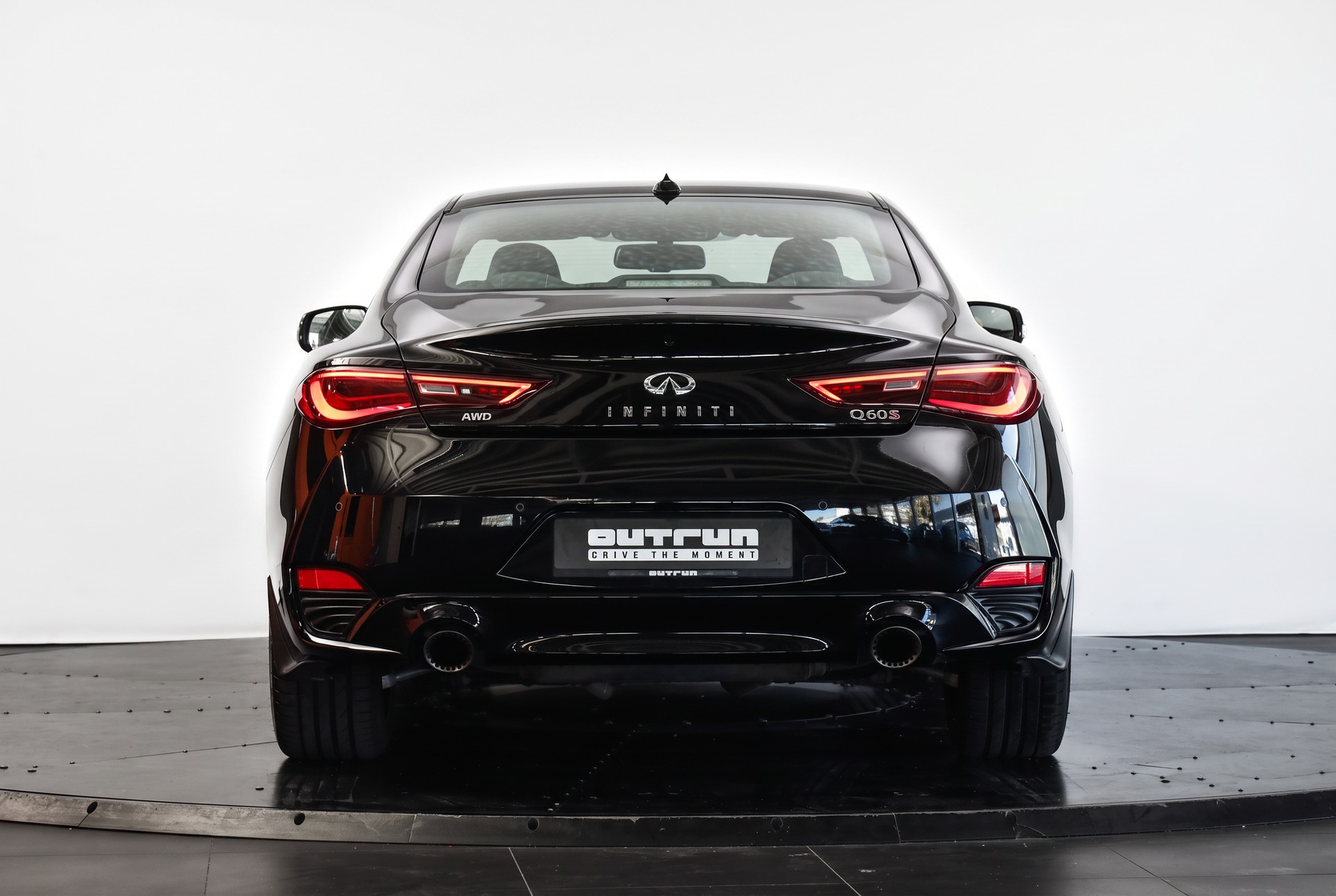INFINITI Q60 3.0t Coupé Sport AWD Automatic • Véhicule suisse-showroom-element-2