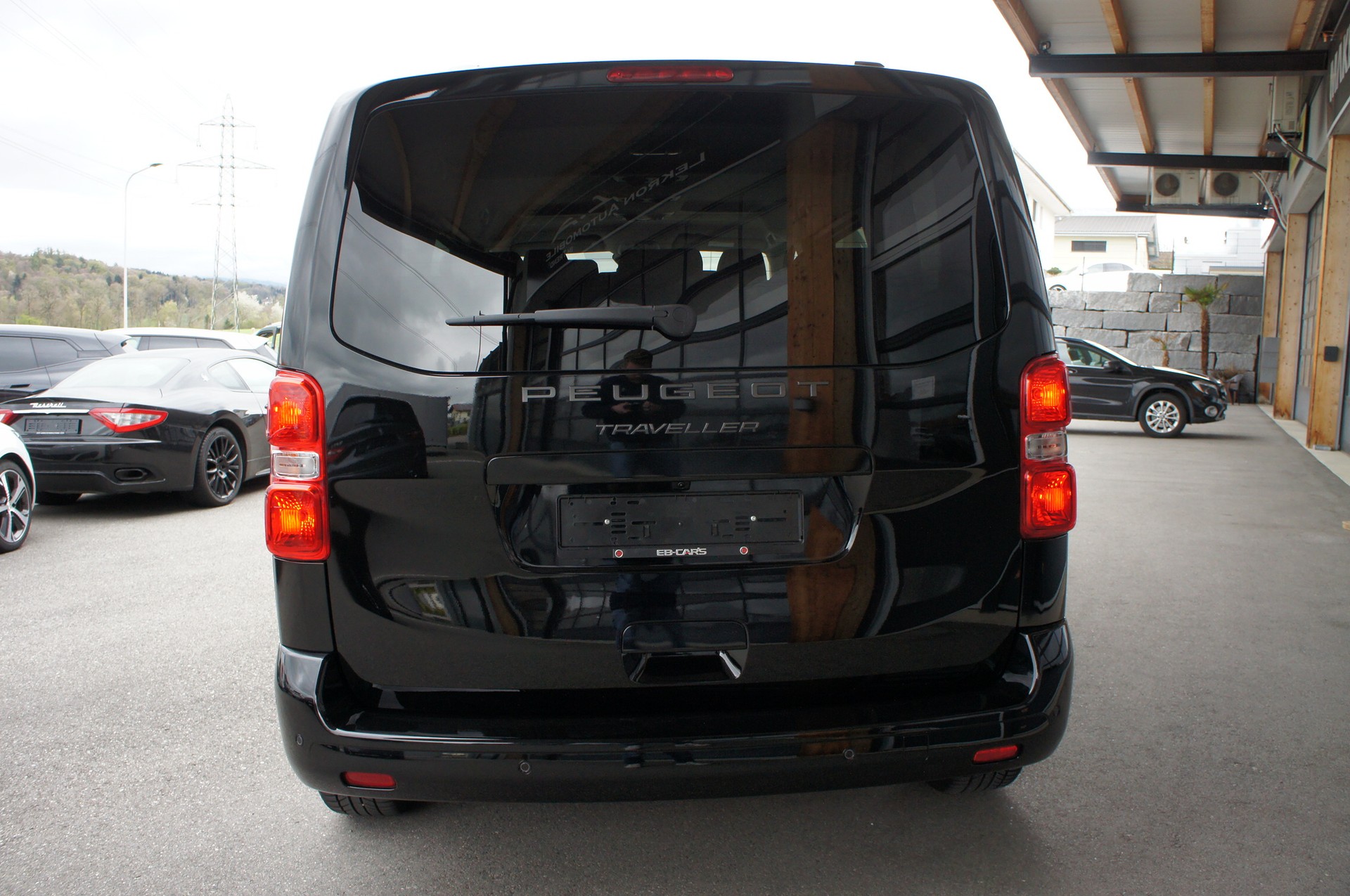 PEUGEOT Traveller 2.0 BlueHDi Business Standard EAT8-showroom-element-3