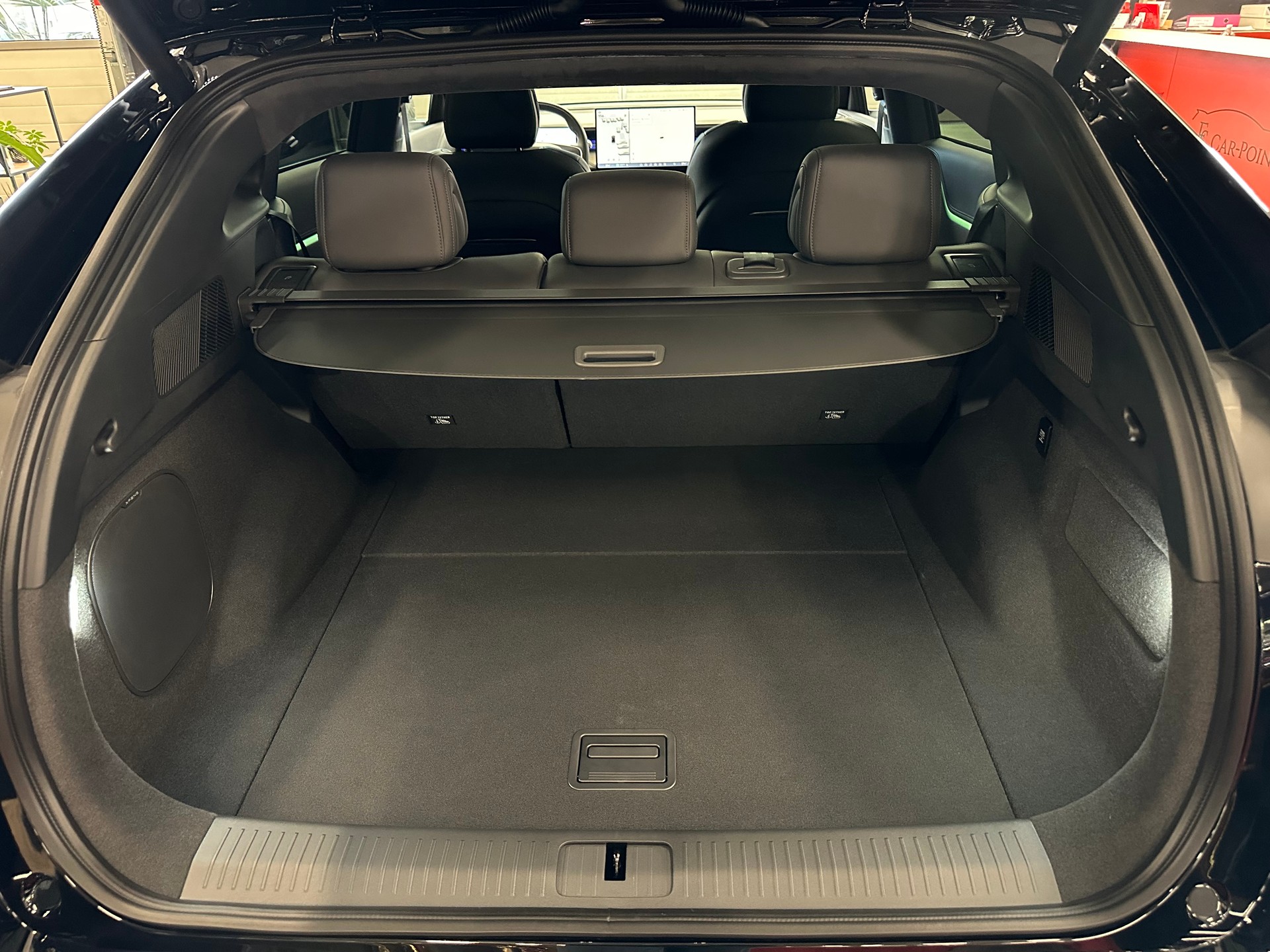 XPENG G6 80kWh Performance AWD-image-17