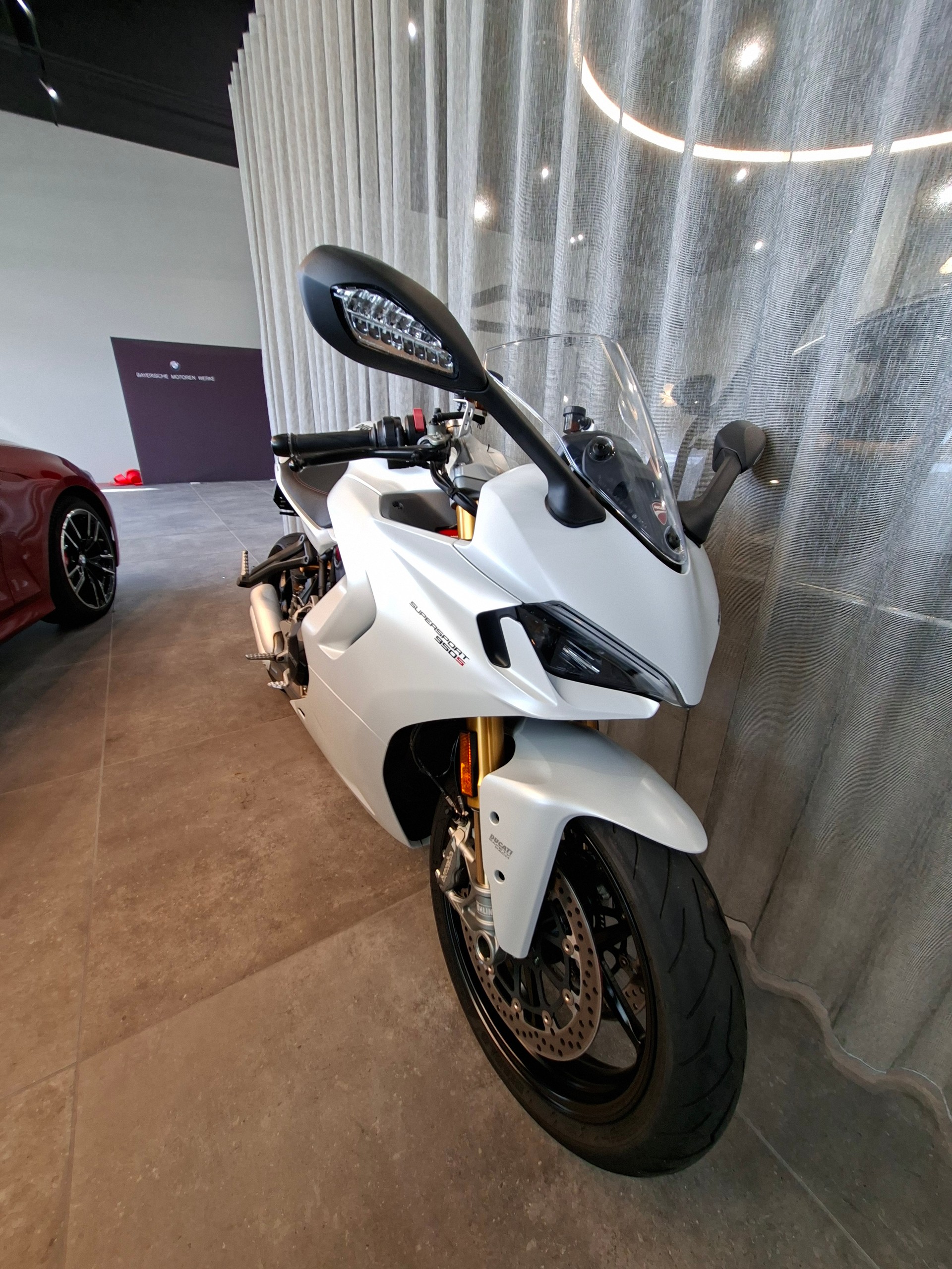 DUCATI Supersport 35Kw-showroom-element-3
