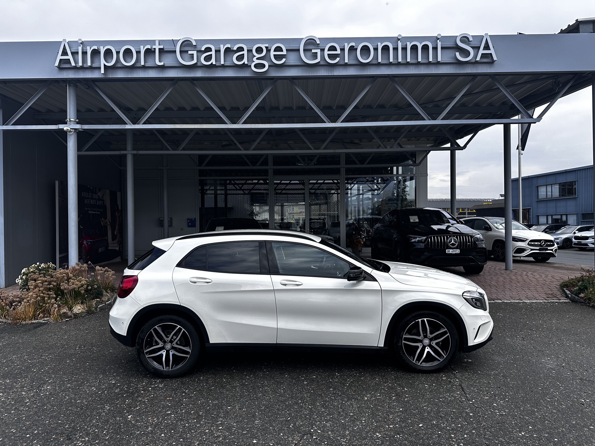MERCEDES-BENZ GLA 200 d Urban 4matic