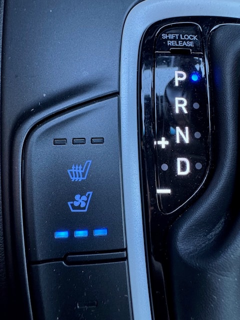 HYUNDAI Kona 1.6 GDi HEV Vertex DCT-image-17