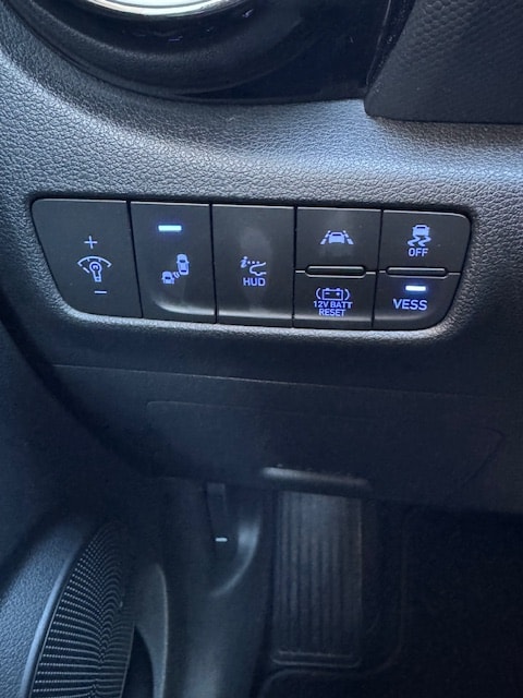 HYUNDAI Kona 1.6 GDi HEV Vertex DCT-image-19