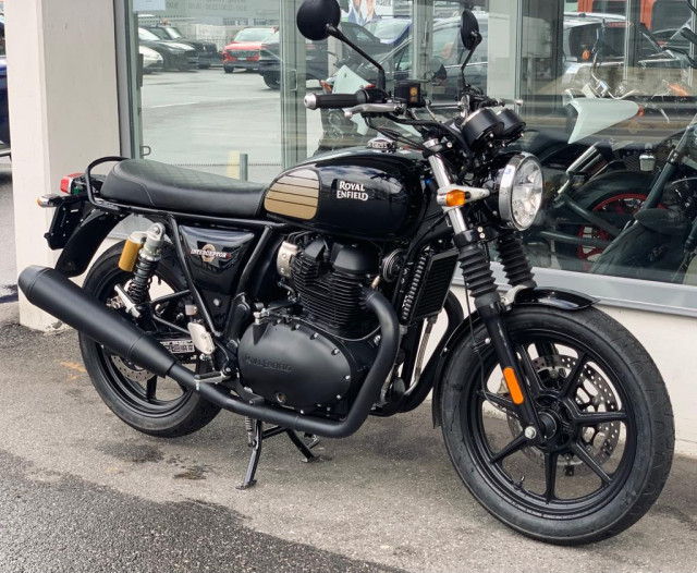 ROYAL ENFIELD Interceptor 650 Custom Black Ray-image-1