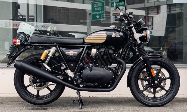 ROYAL ENFIELD Interceptor 650 Custom Black Ray-image-2