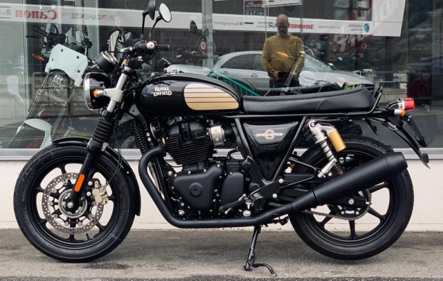ROYAL ENFIELD Interceptor 650 Custom Black Ray-image-10
