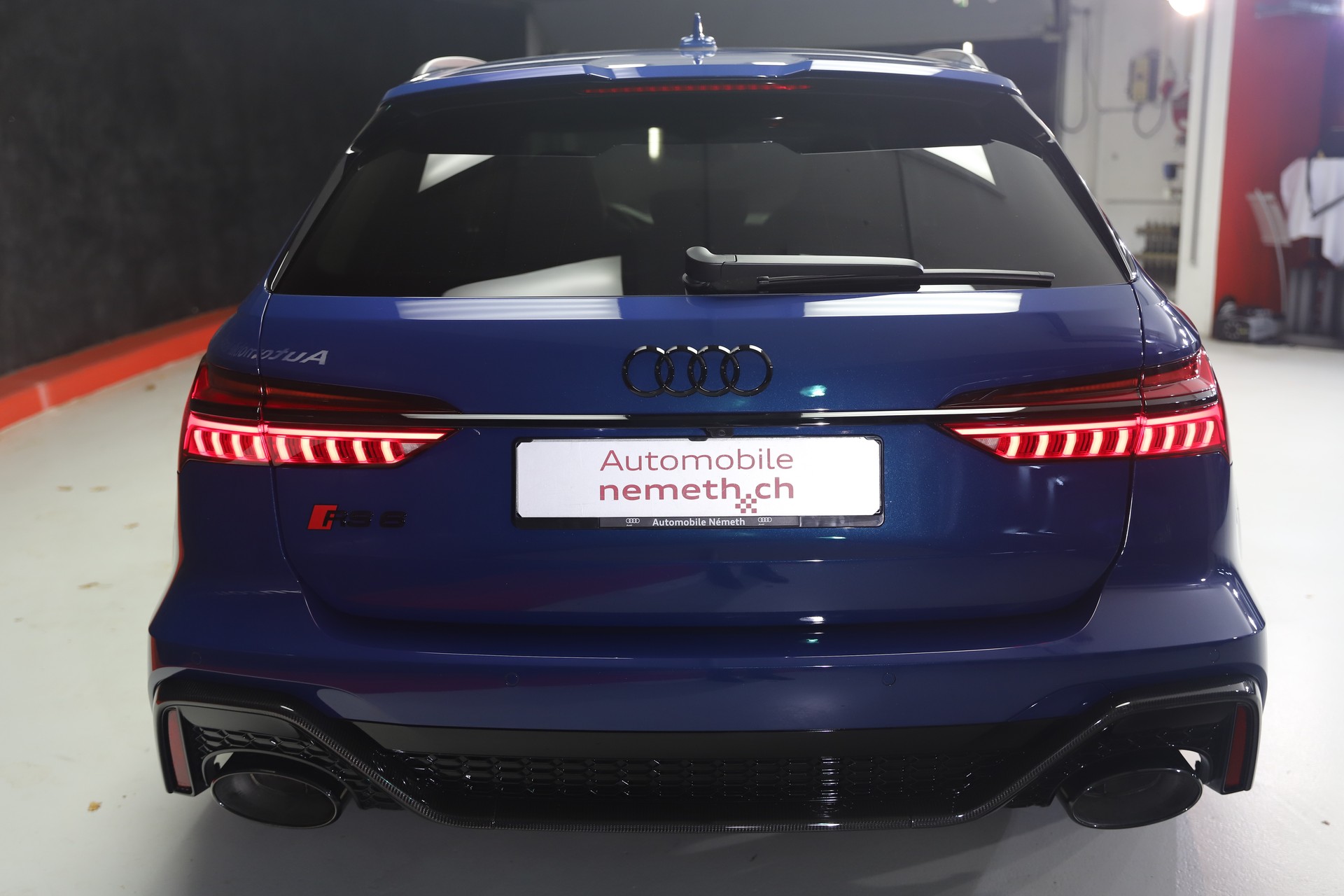 AUDI RS6 Avant 4.0 TFSI V8 Performance quattro-showroom-element-3