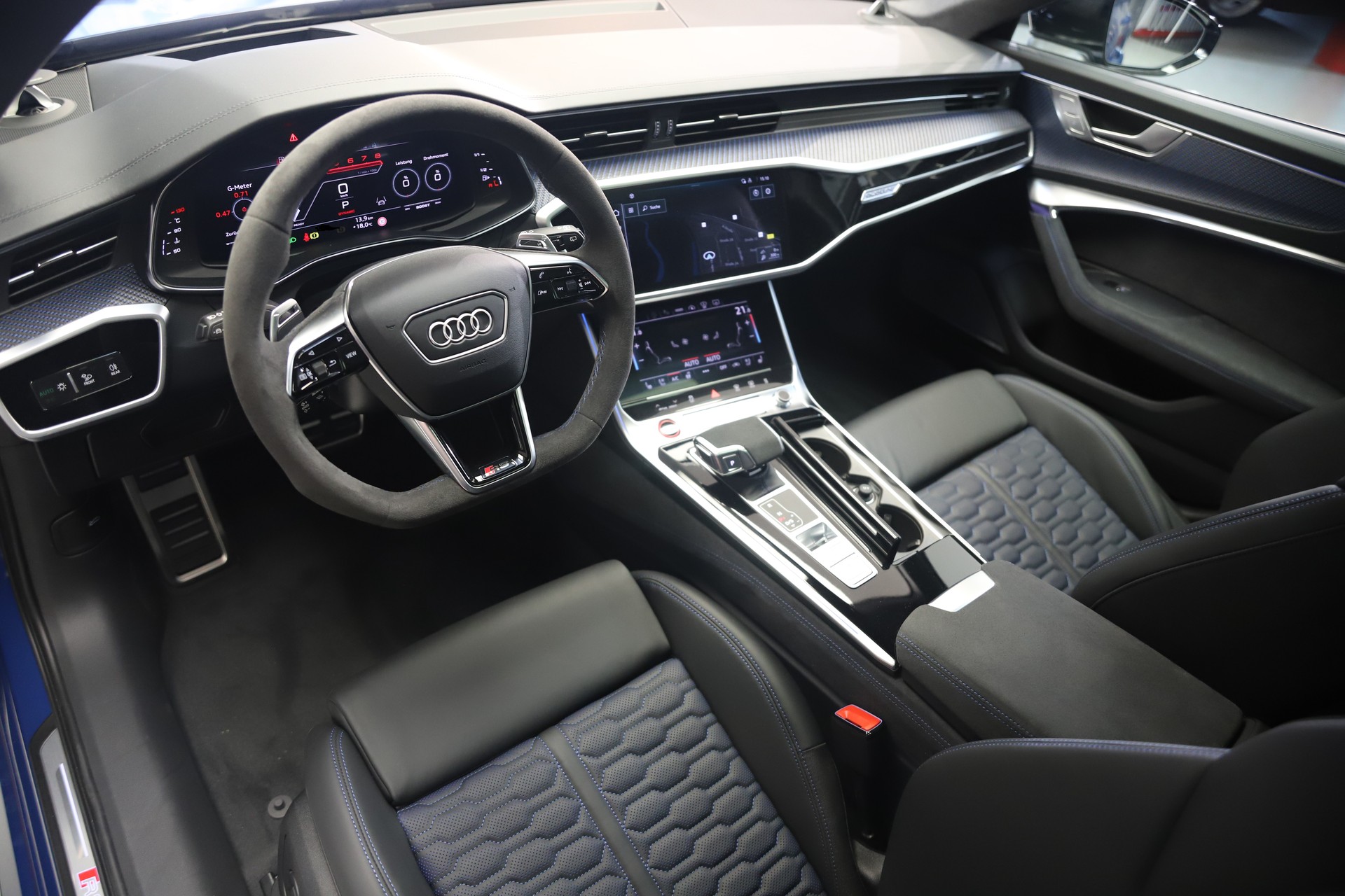 AUDI RS6 Avant 4.0 TFSI V8 Performance quattro-image-10