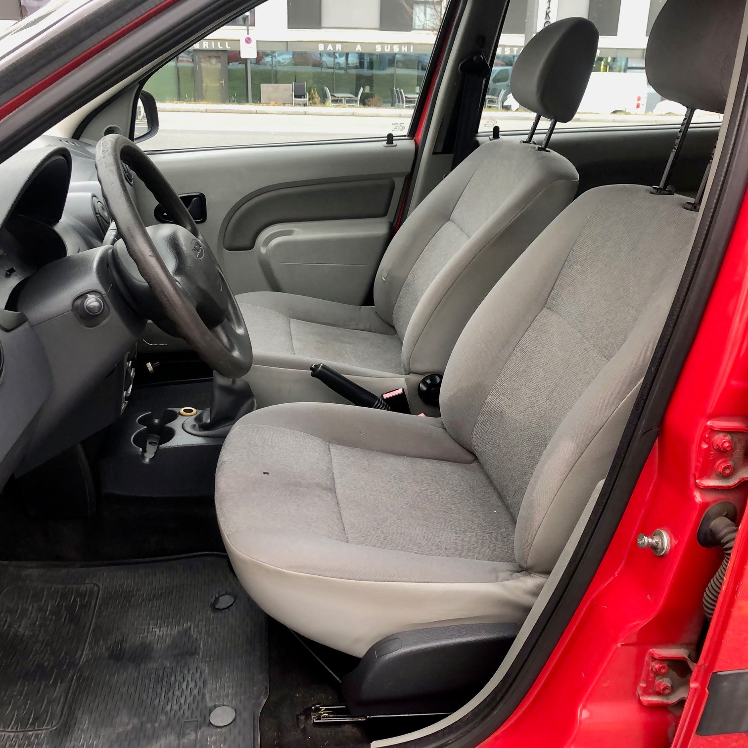 DACIA Logan 1.6 Ambiance-image-8