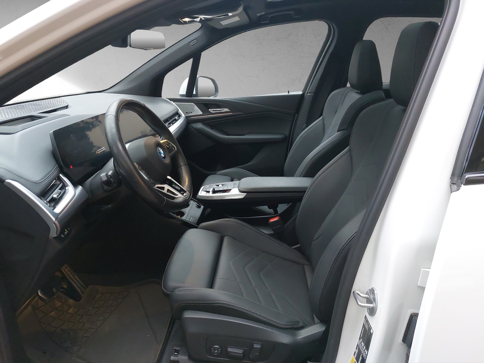 BMW 230e xDrive Active Tourer M Sport-image-15