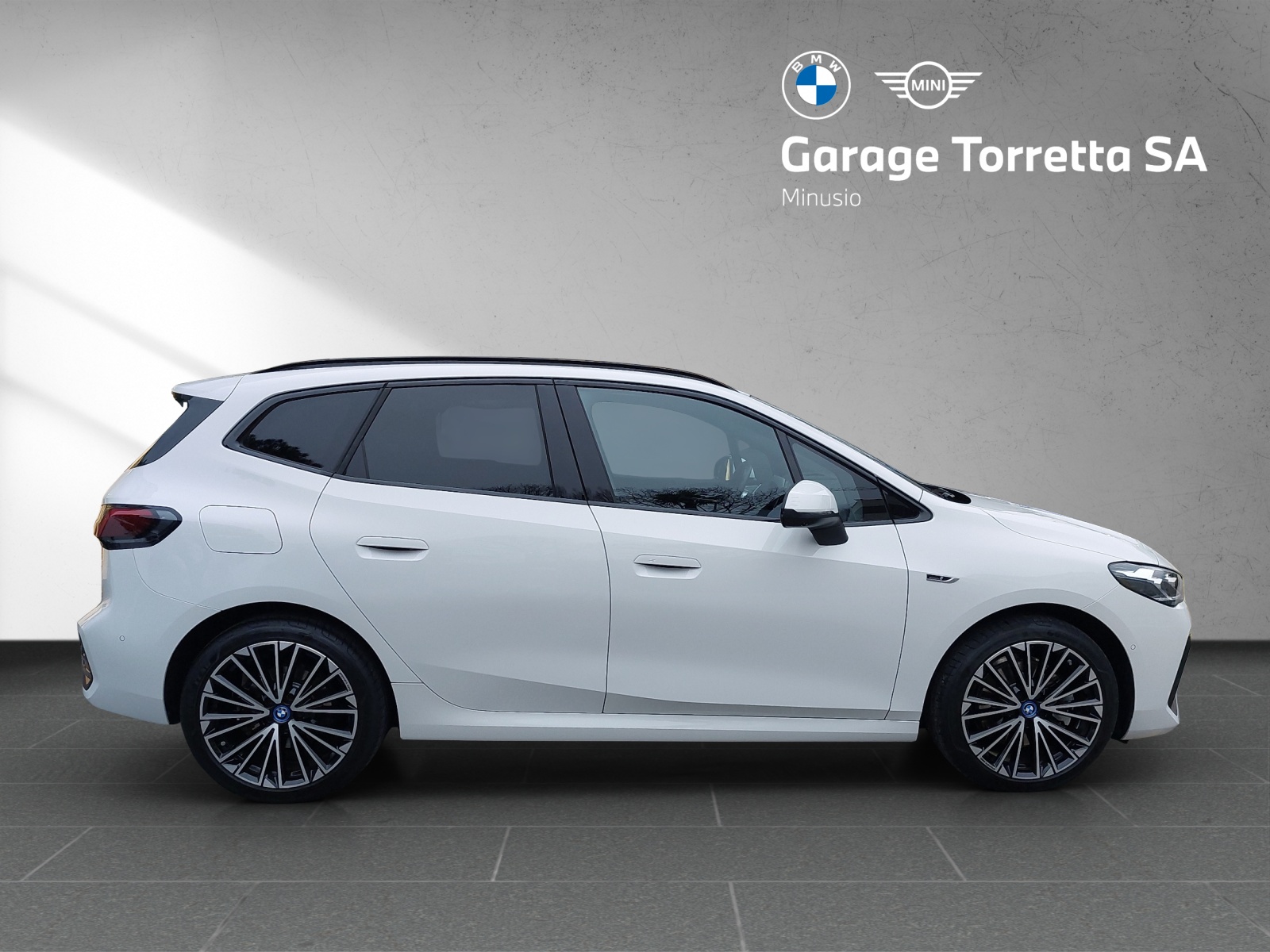 BMW 230e xDrive Active Tourer M Sport-image-5