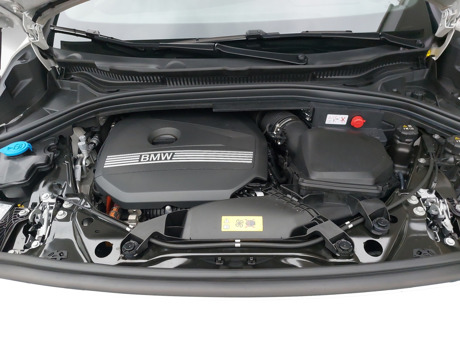 BMW 230e xDrive Active Tourer M Sport-image-18