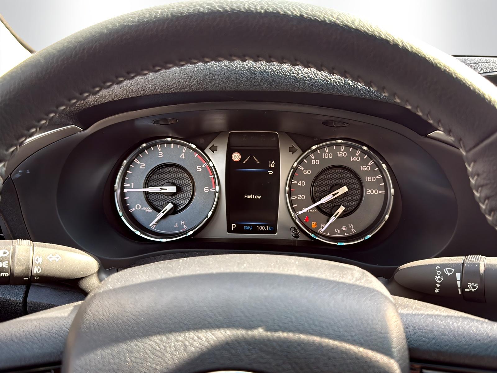 TOYOTA Hilux Double Cab.-Pick-up 2.8 D-4D 204 Style MHEV Alubrücke Freuler-image-11