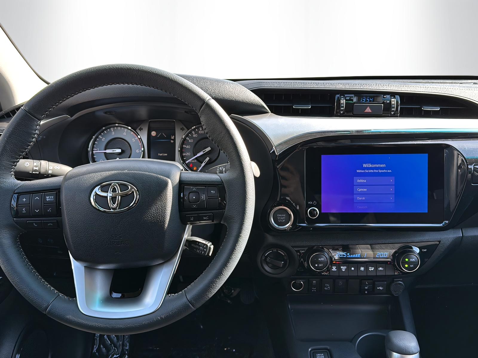 TOYOTA Hilux Double Cab.-Pick-up 2.8 D-4D 204 Style MHEV Alubrücke Freuler-showroom-element-3
