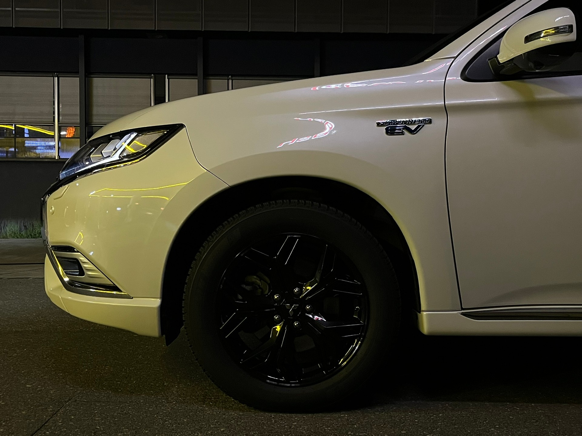 MITSUBISHI Outlander PHEV Diamond S-Edition-image-8