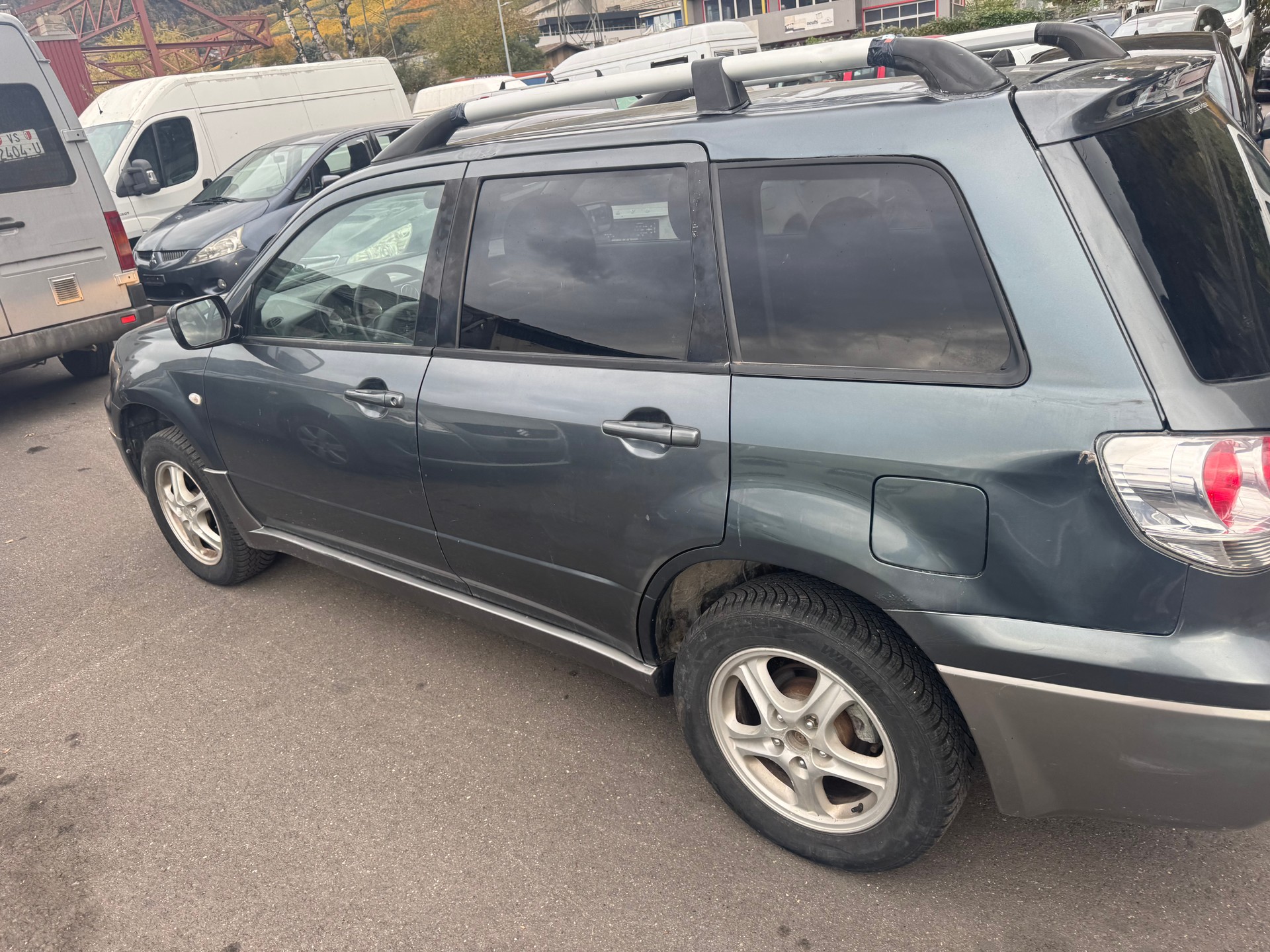 MITSUBISHI Outlander 2.4 16V Sport-image-9