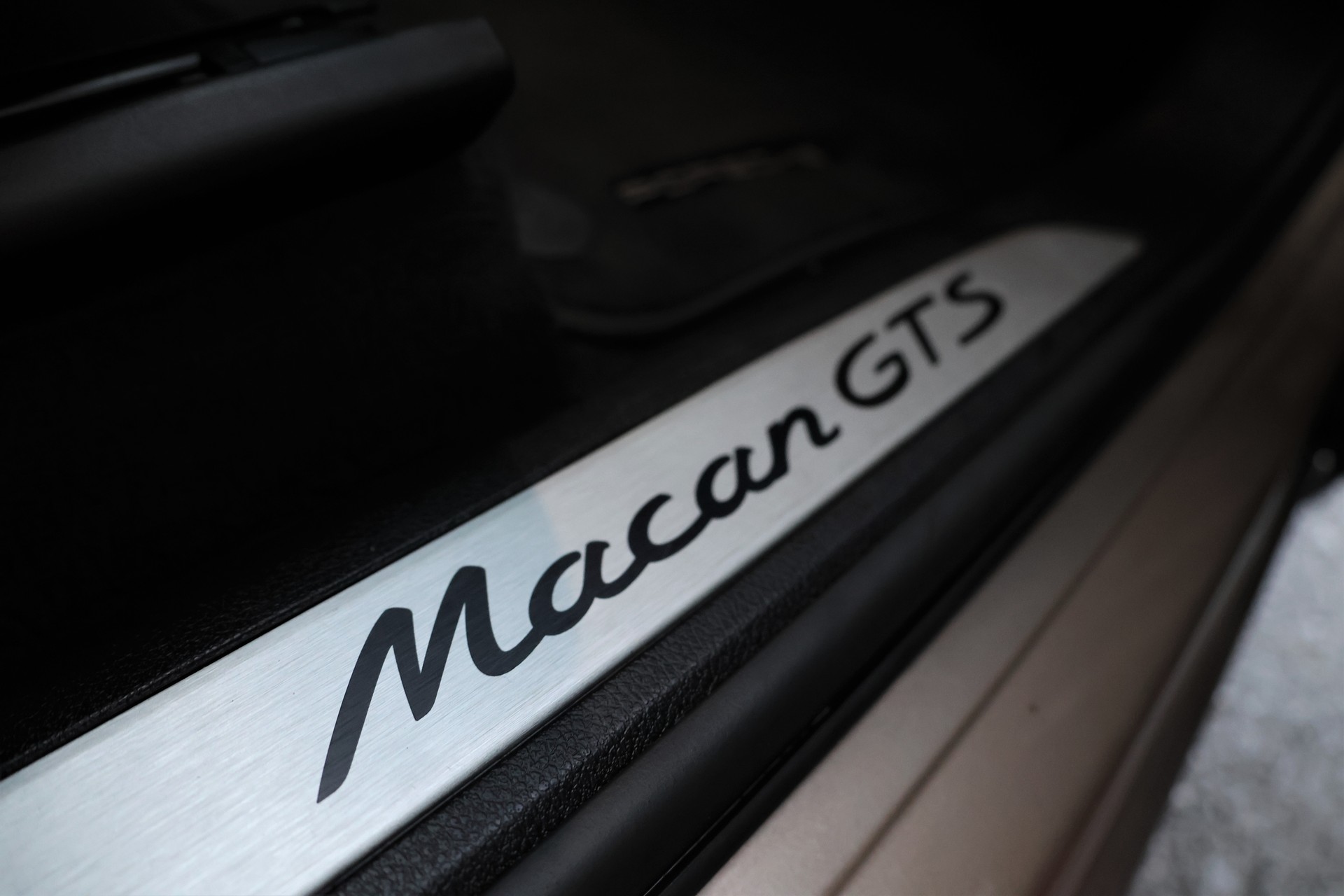 PORSCHE Macan GTS PDK (CH)-image-19