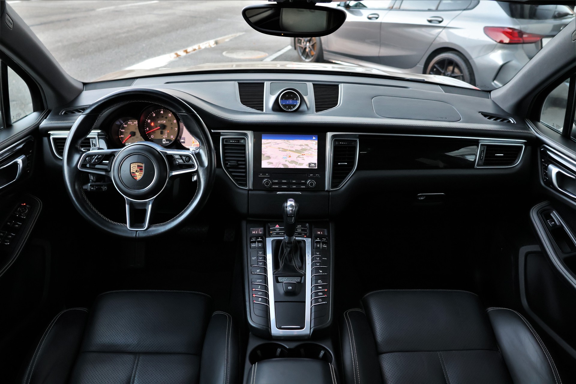PORSCHE Macan GTS PDK (CH)-image-15