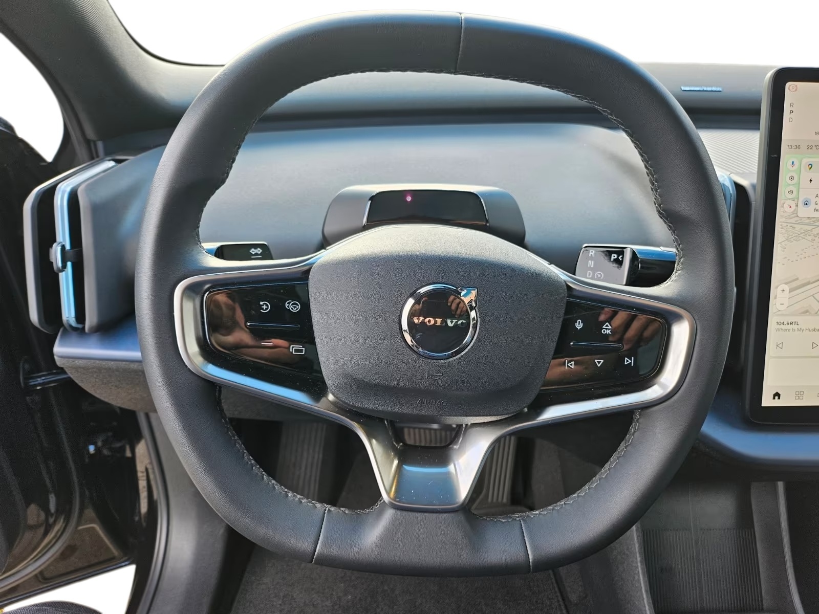 VOLVO EX30 E60 69kWh Twin Ultra-image-8
