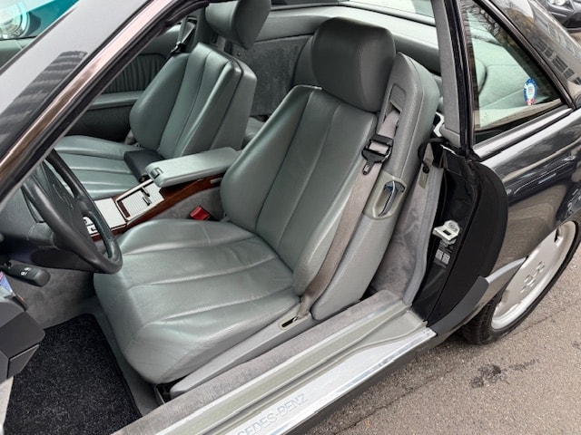 MERCEDES-BENZ SL 600 Automatic-image-9