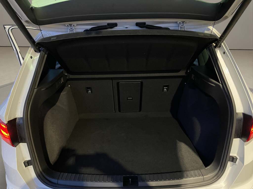 SEAT Ateca 2.0 TSI Hola FR 4Drive DSG-image-11