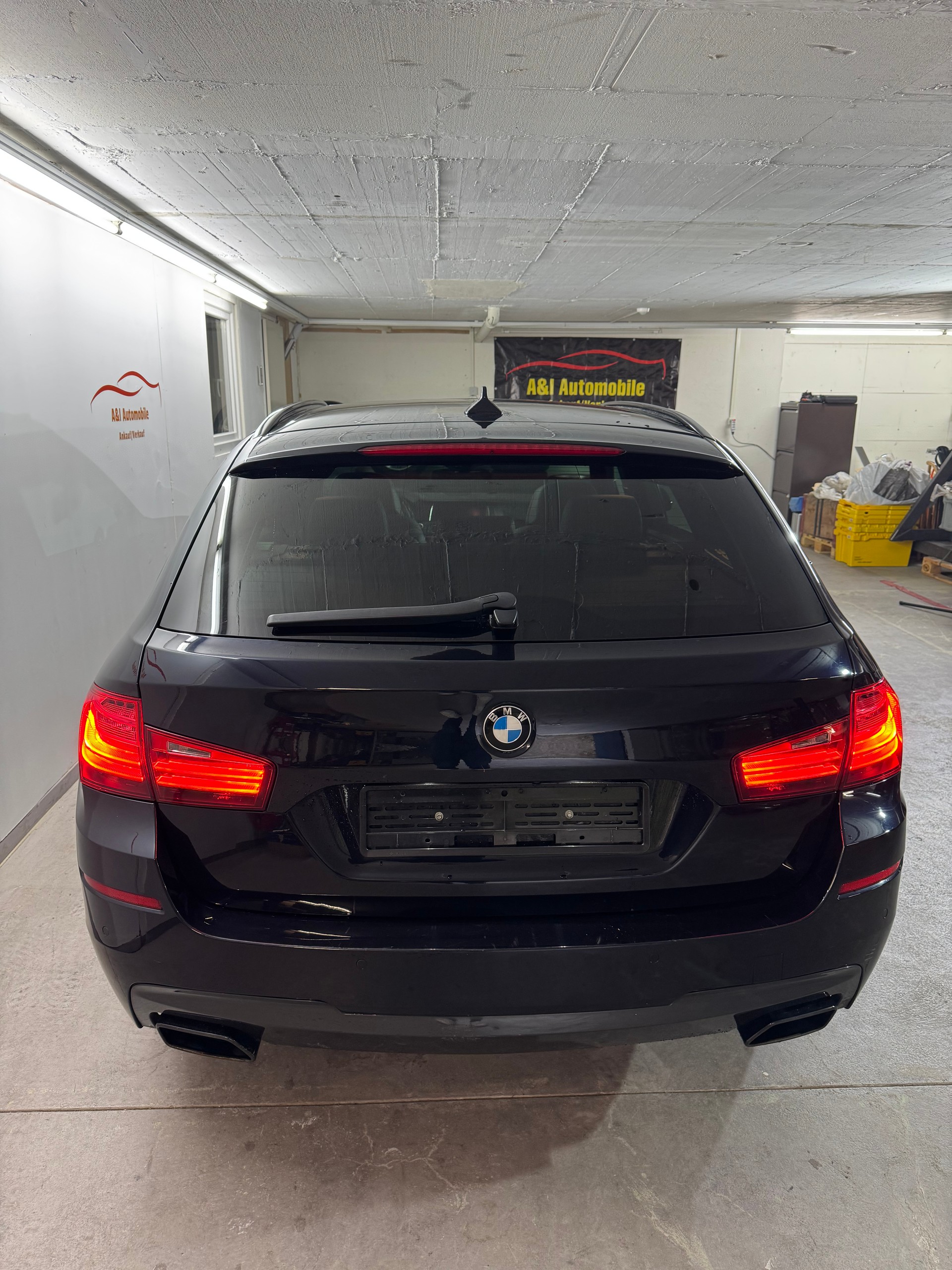 BMW M550d Touring xDrive Steptronic-image-4