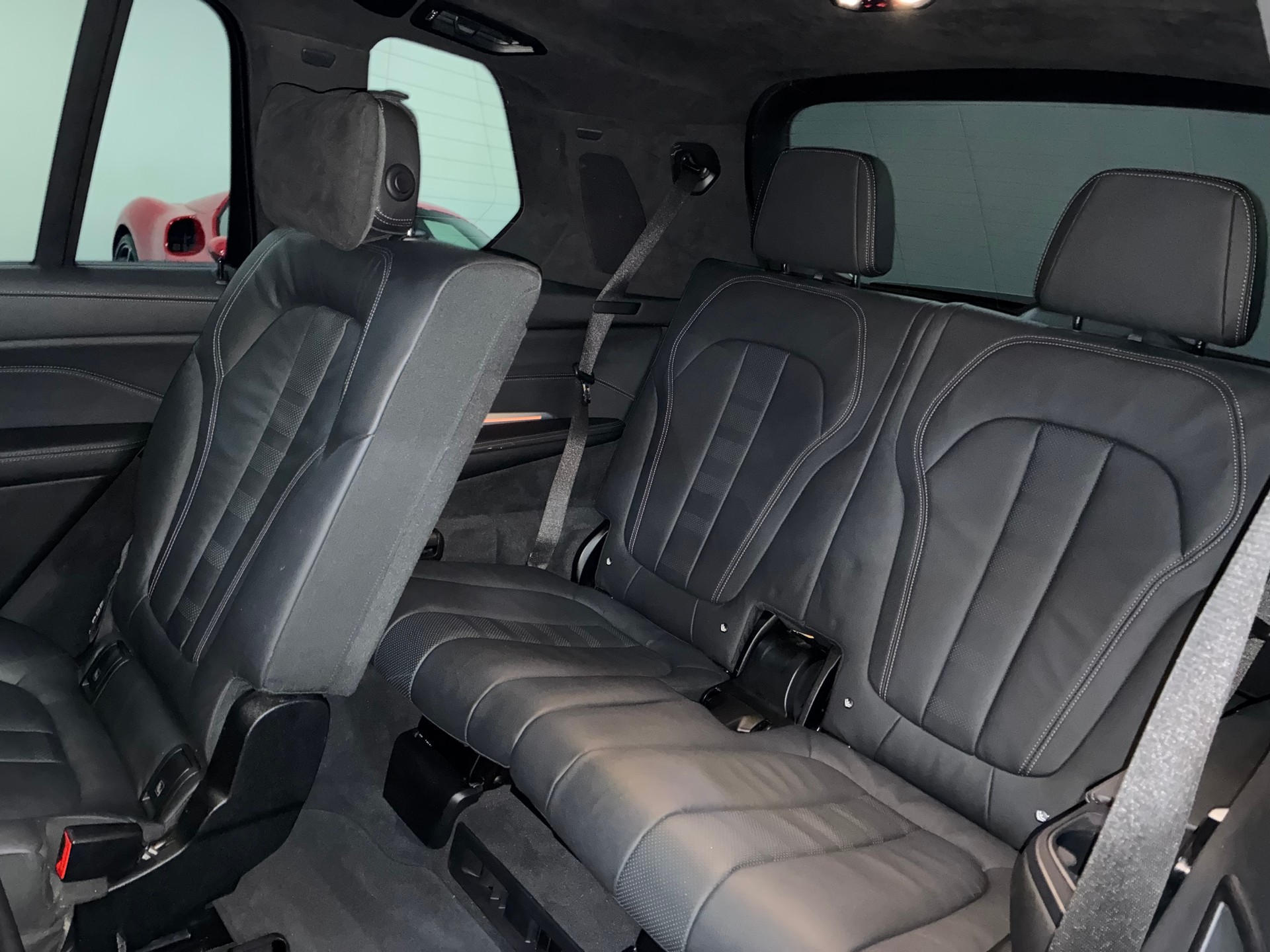 BMW X7 xDrive 30d Steptronic-image-14