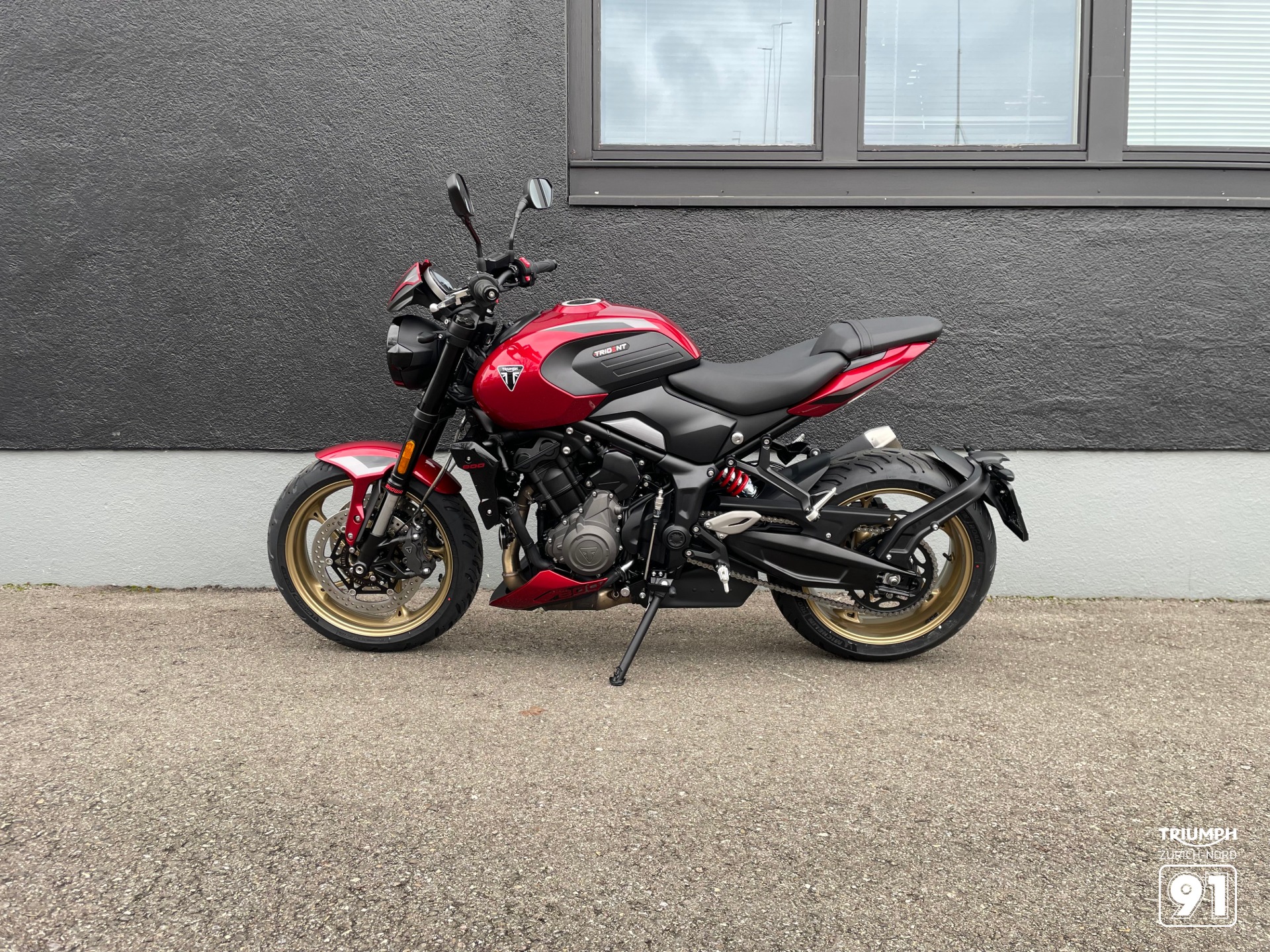 TRIUMPH TRIUMPH TRIDENT 800-image-8