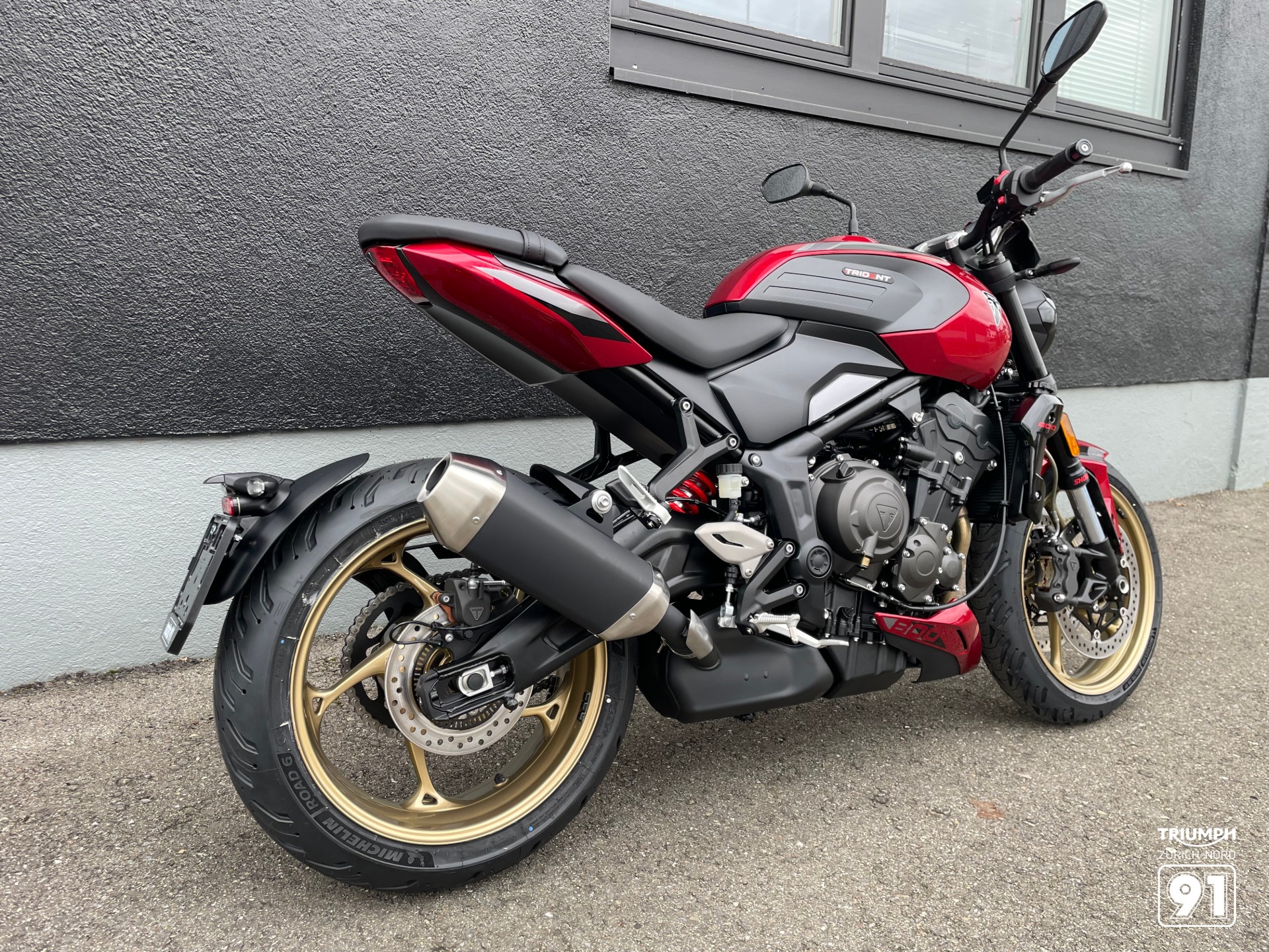 TRIUMPH TRIUMPH TRIDENT 800-image-2