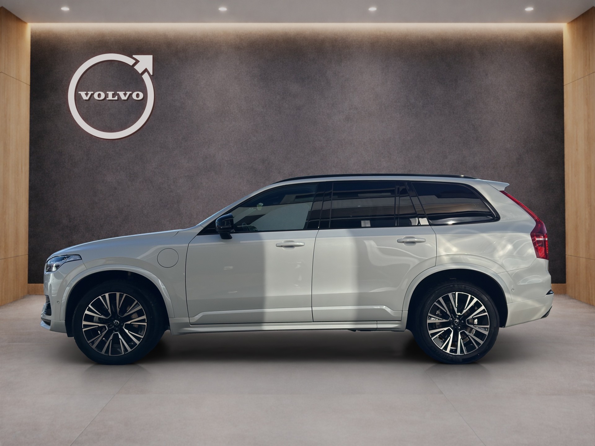 VOLVO XC90 2.0 T8 TE Plus Dark 7P. eAWD-showroom-element-2