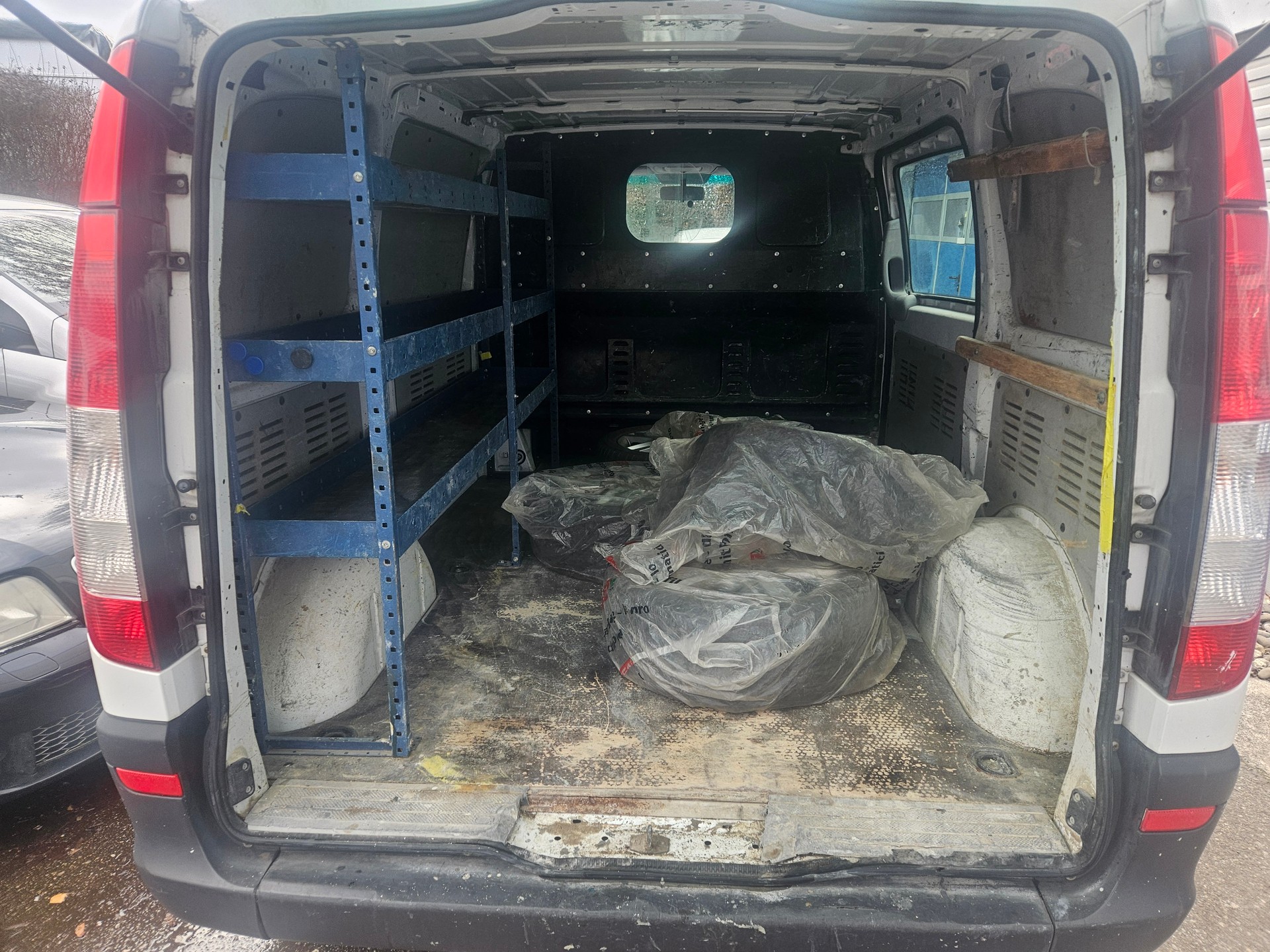 MERCEDES-BENZ Vito 109 CDI-image-9