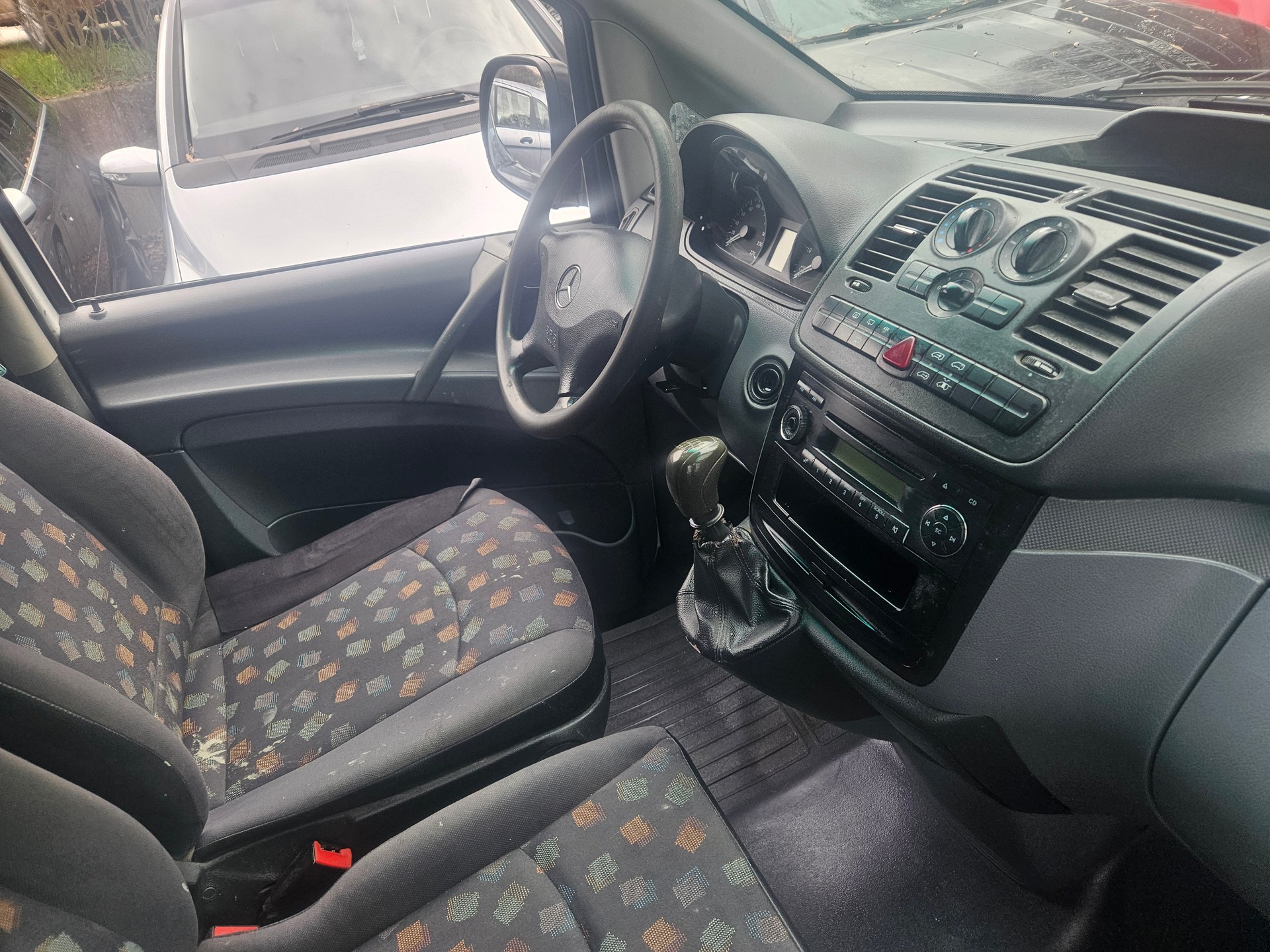 MERCEDES-BENZ Vito 109 CDI-image-7