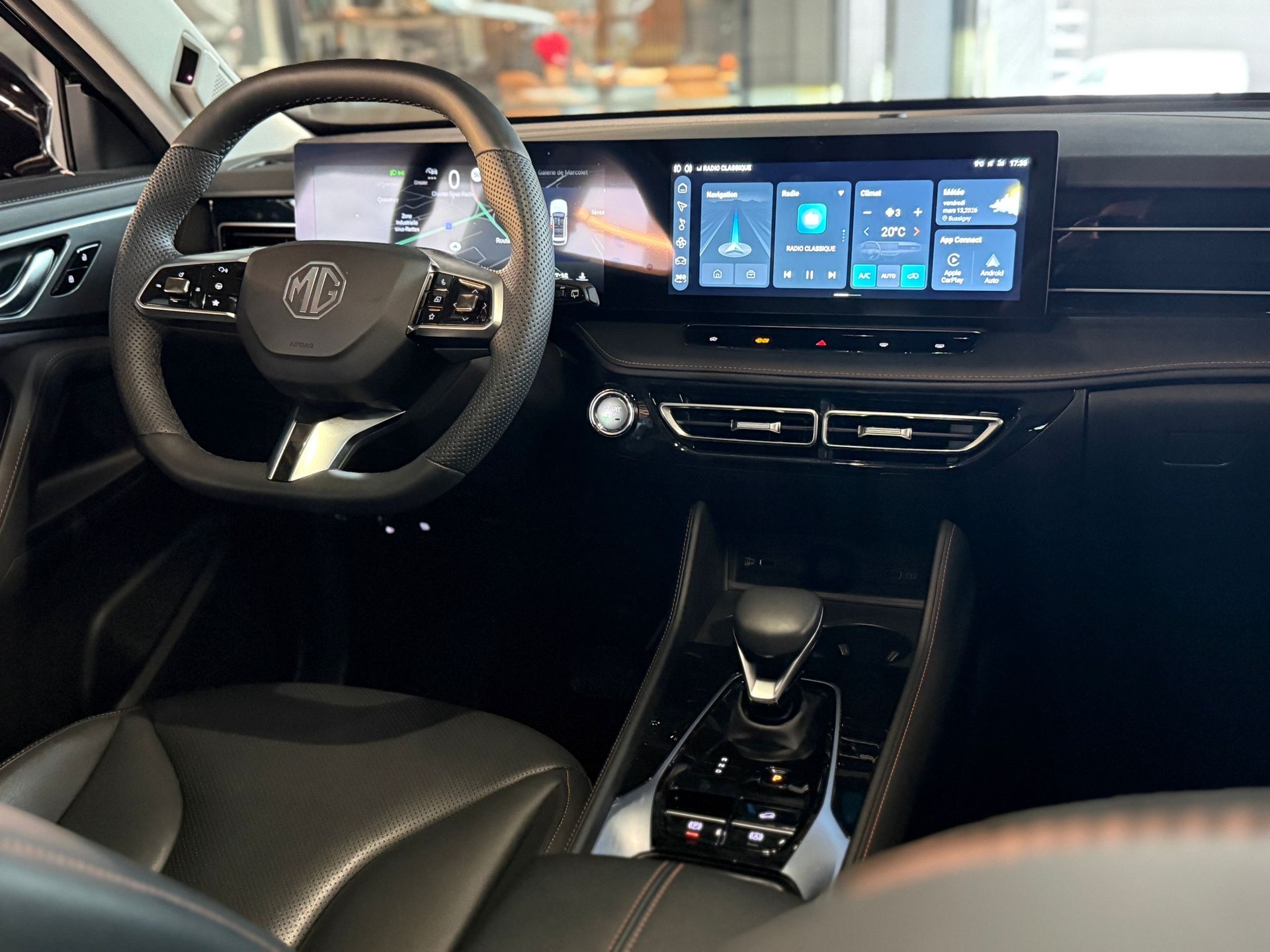 MG HS 1.5 T PHEV Luxury-image-10