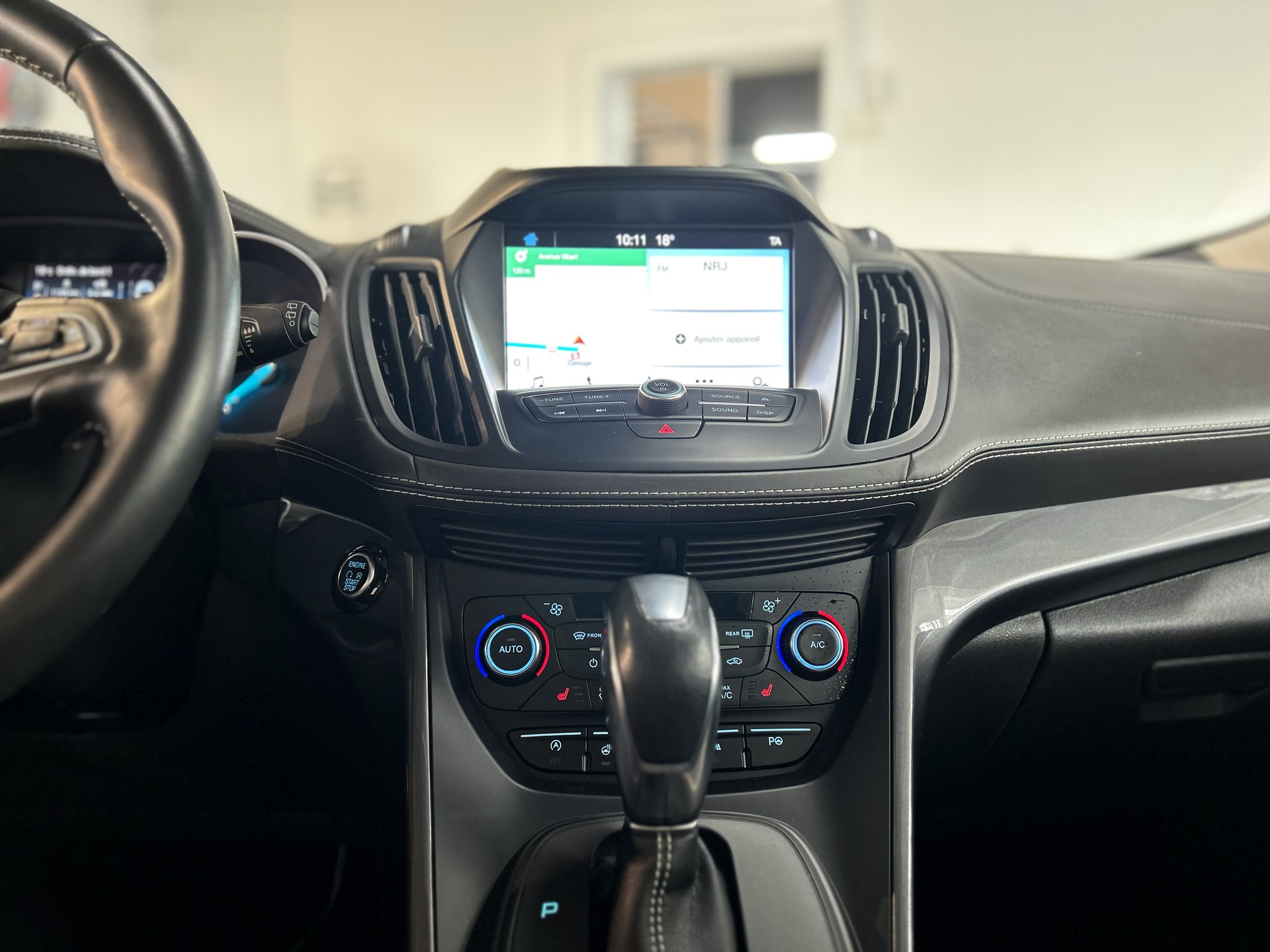 FORD Kuga 1.5 SCTi Vignale 4WD Automatic-image-27