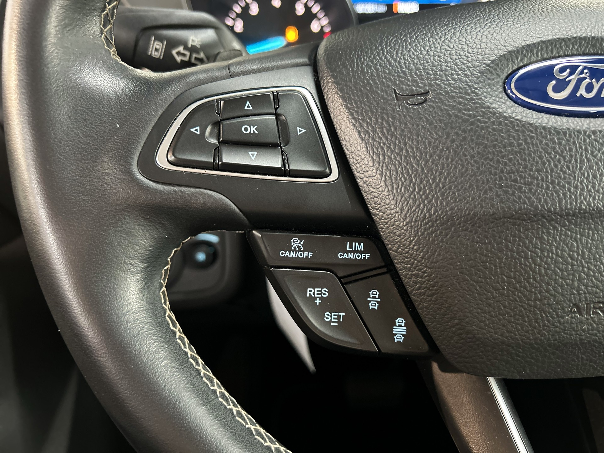 FORD Kuga 1.5 SCTi Vignale 4WD Automatic-image-19