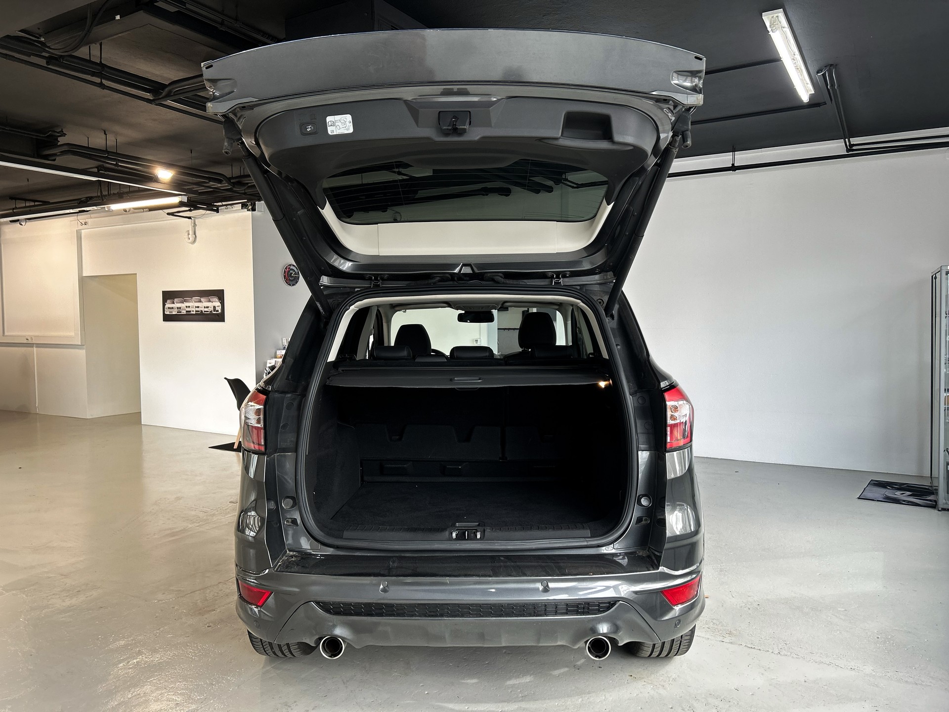 FORD Kuga 1.5 SCTi Vignale 4WD Automatic-image-10