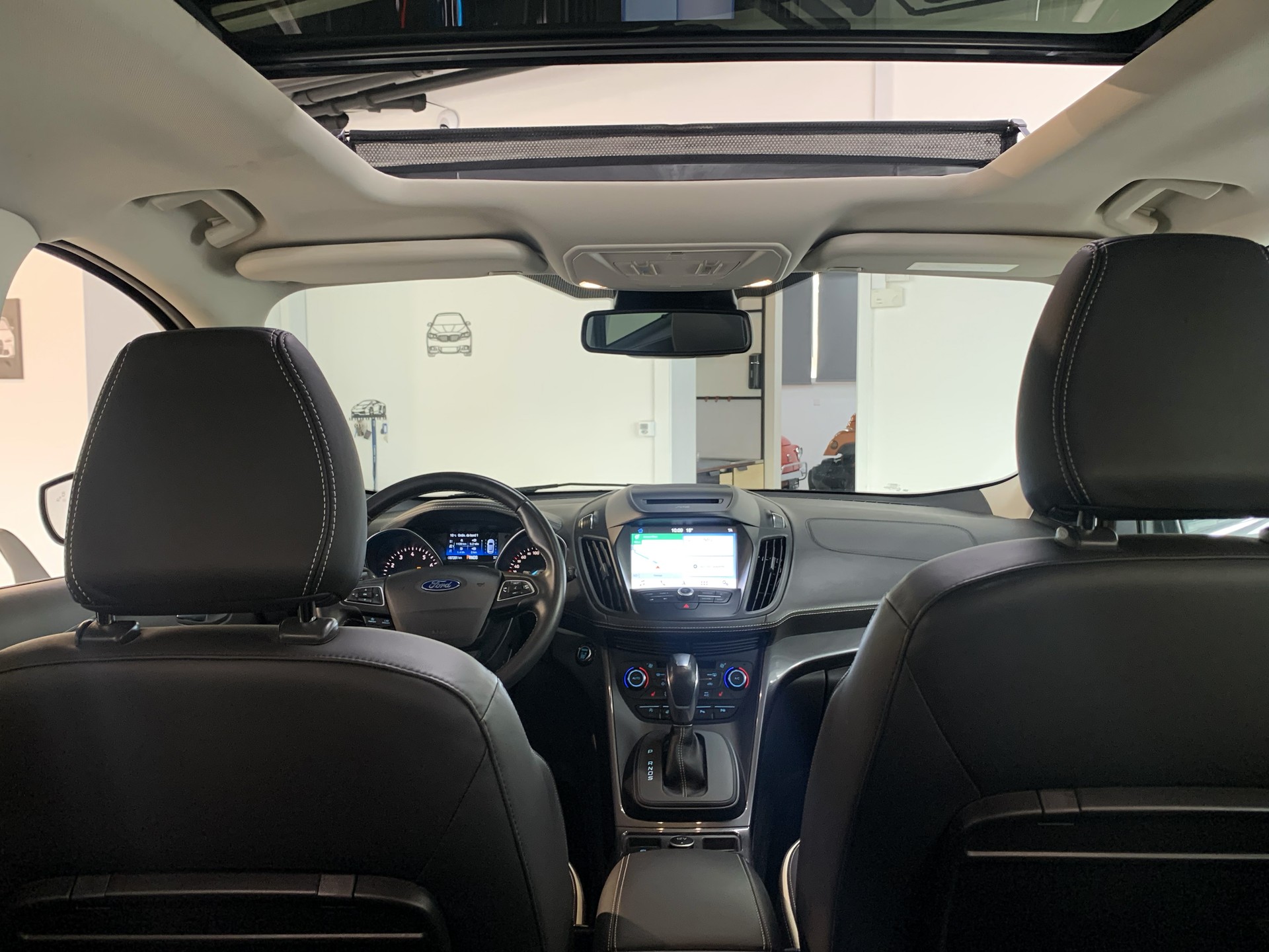 FORD Kuga 1.5 SCTi Vignale 4WD Automatic-image-14