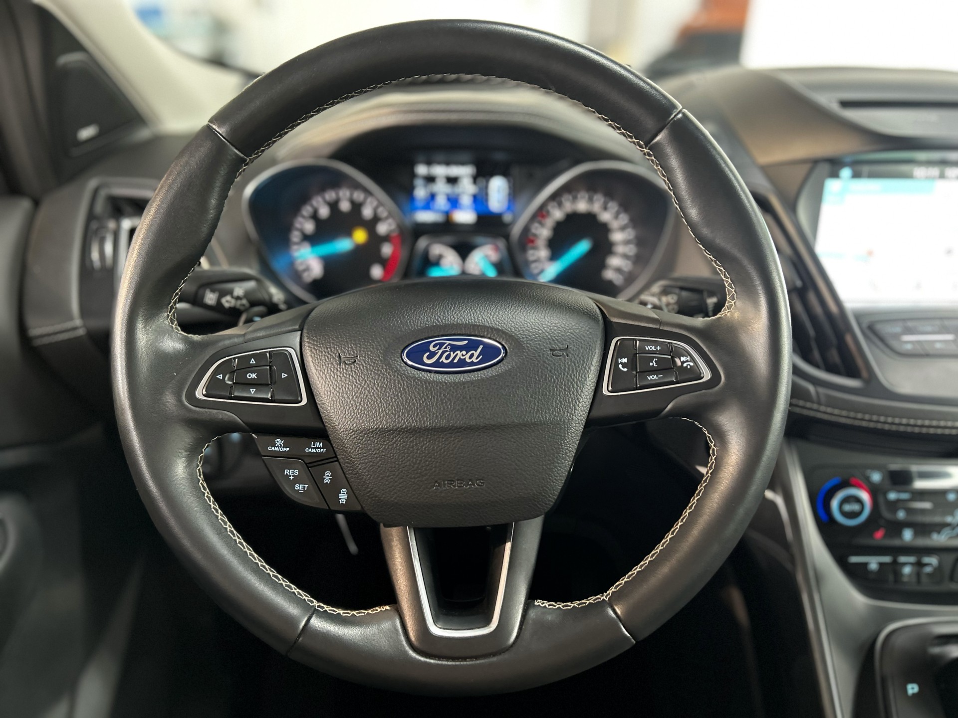 FORD Kuga 1.5 SCTi Vignale 4WD Automatic-image-18