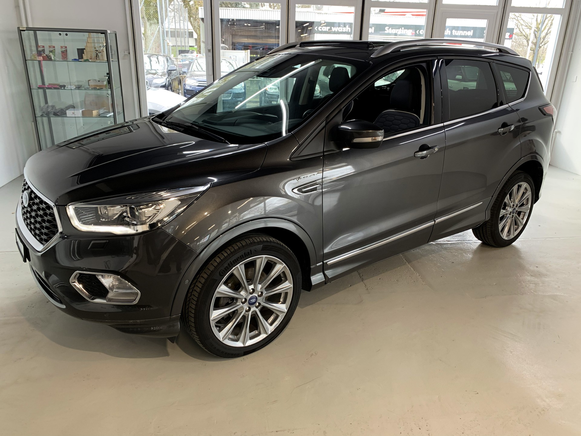 FORD Kuga 1.5 SCTi Vignale 4WD Automatic-image-5