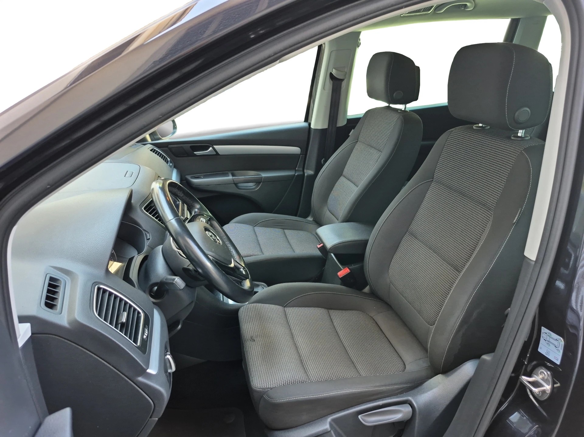 VW Sharan 2.0 TDI BMT Comfortline DSG-image-6