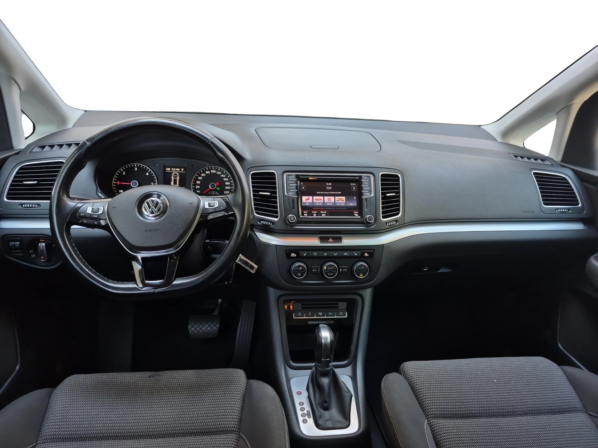 VW Sharan 2.0 TDI BMT Comfortline DSG-image-8