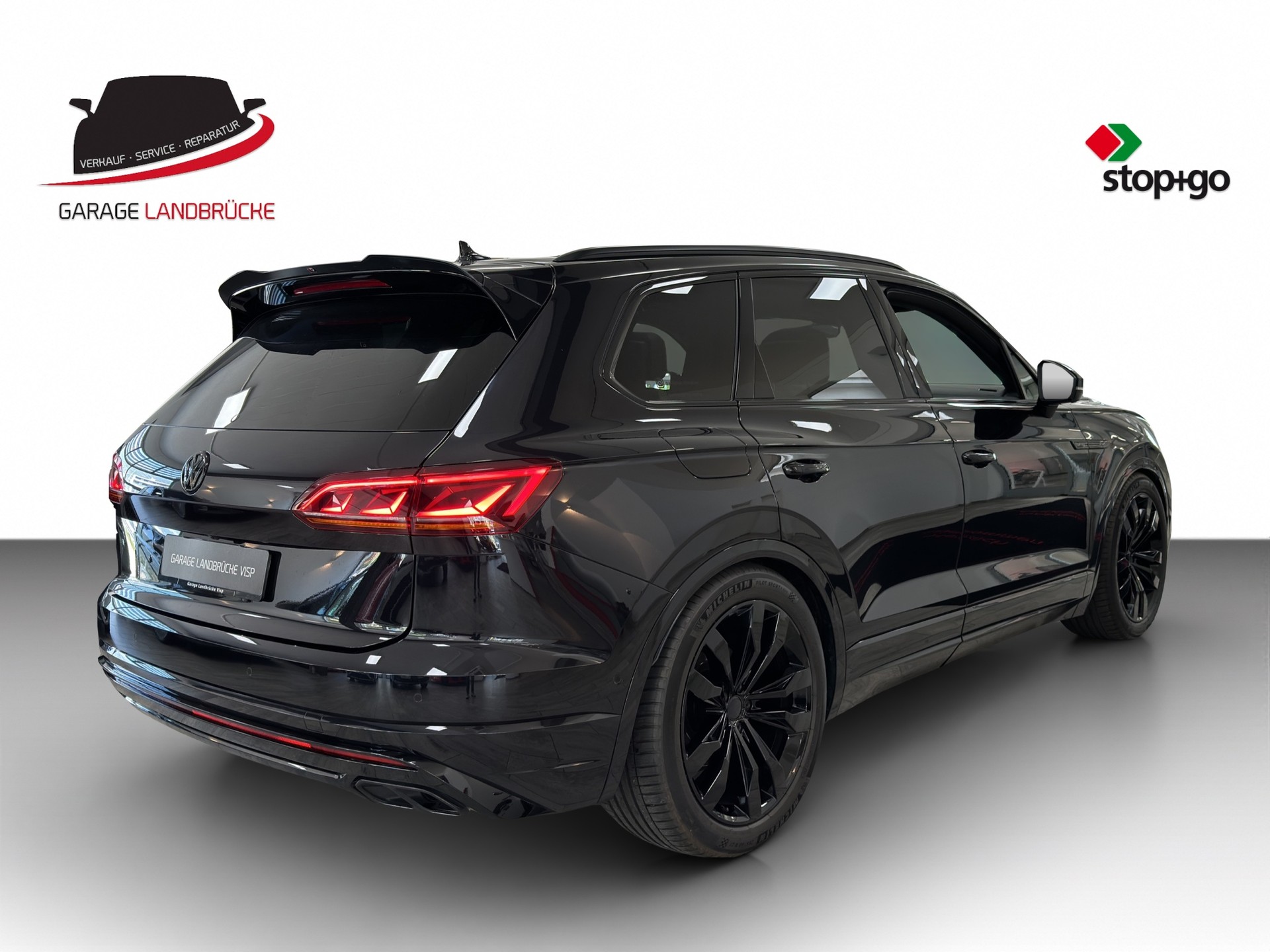 VW Touareg 3.0 TDI R Line Tiptronic-image-9
