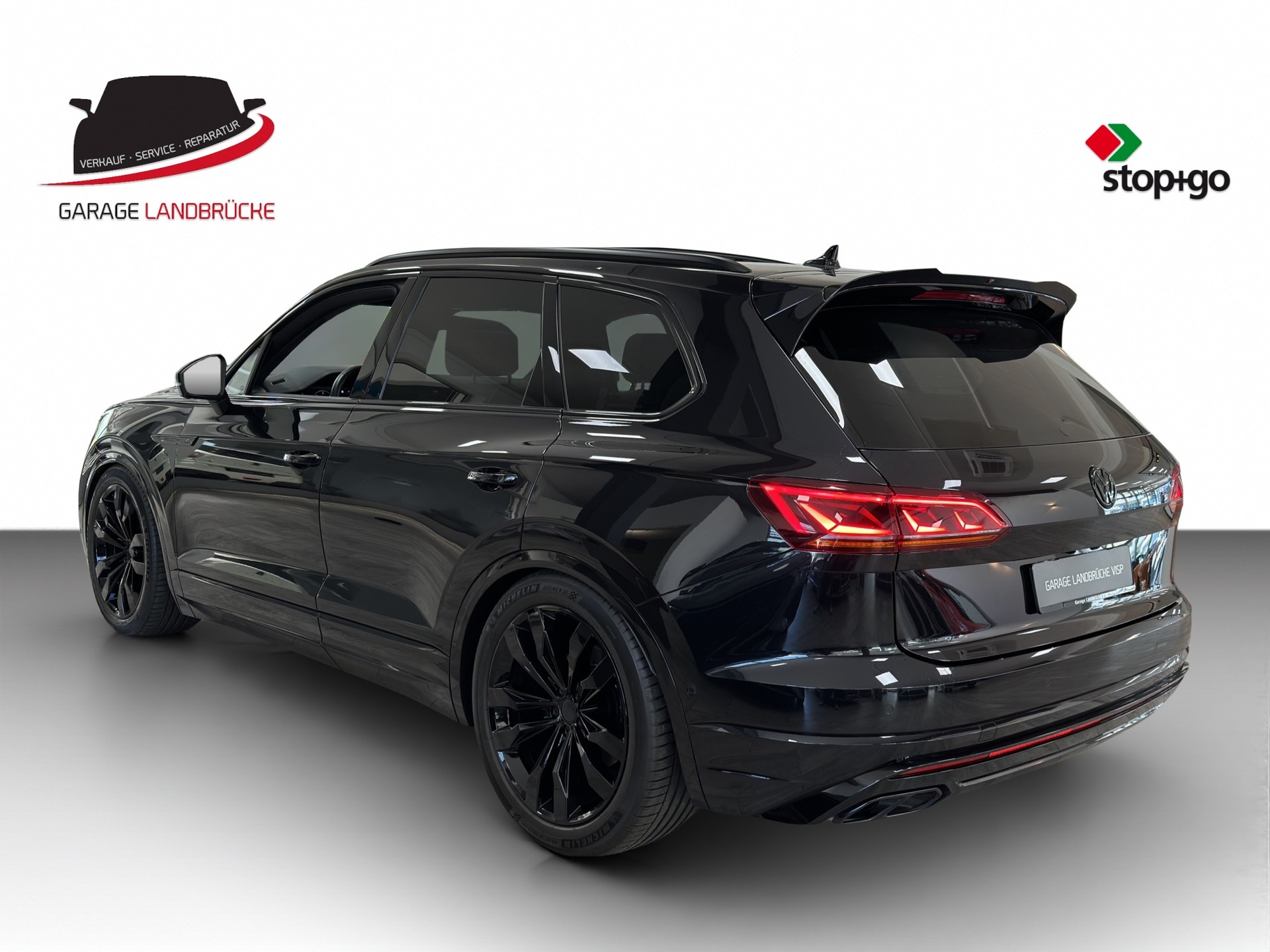 VW Touareg 3.0 TDI R Line Tiptronic-image-13