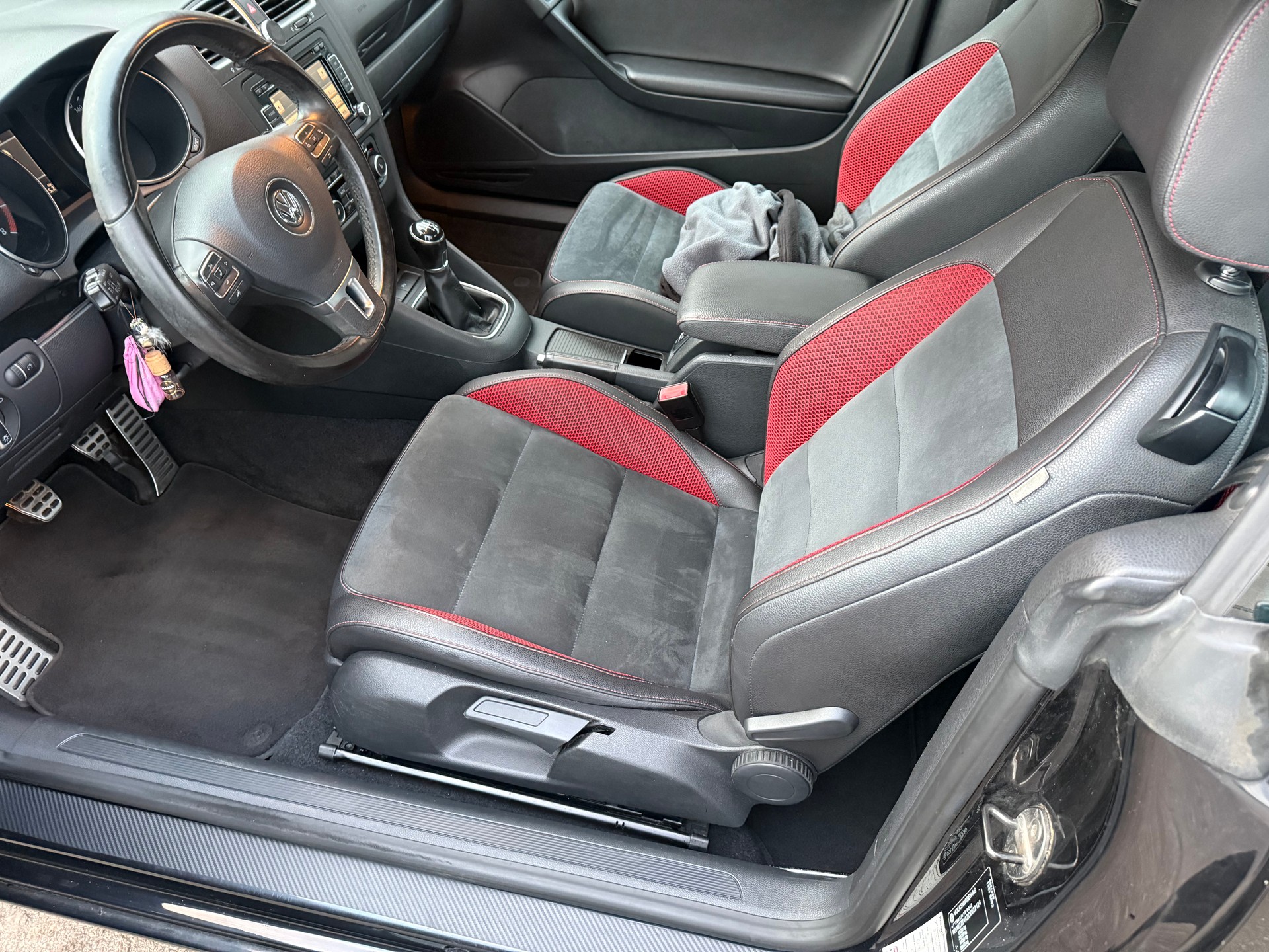 VW Golf Cabrio 1.4 TSI-image-4