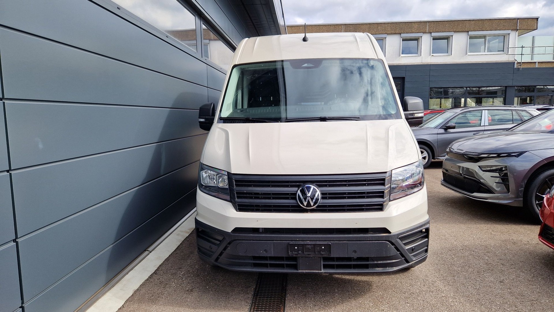 VW Crafter 35 2.0 BiTDI L3H3 4Motion A-showroom-element-1
