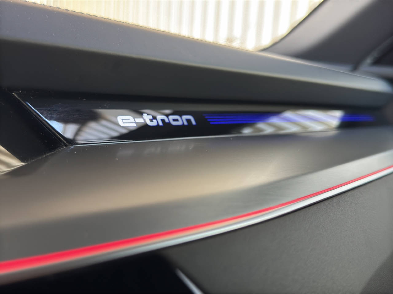 AUDI e-tron Sportback 50 S Line quattro-image-13