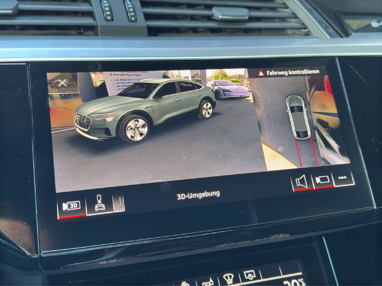 AUDI e-tron Sportback 50 S Line quattro-image-7