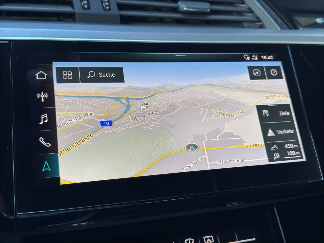 AUDI e-tron Sportback 50 S Line quattro-image-6
